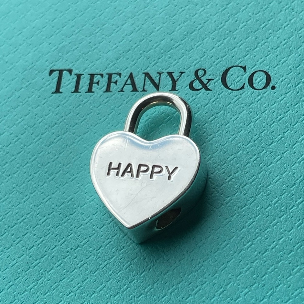 Tiffany & Co HAPPY heart padlock pendant